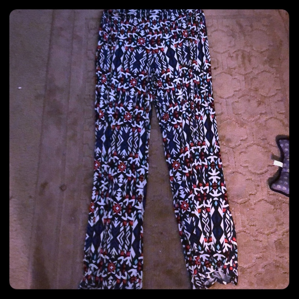 Soft multi colored pants. Cato woman.